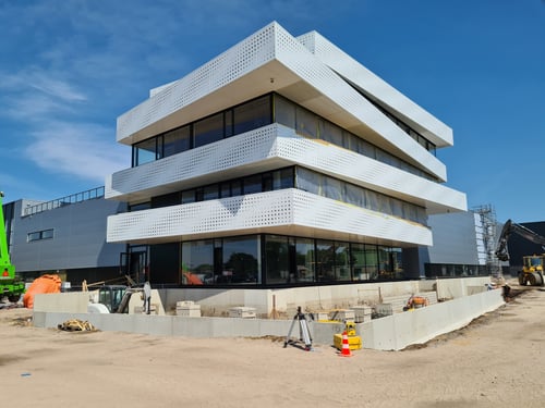 Keerwanden in het project