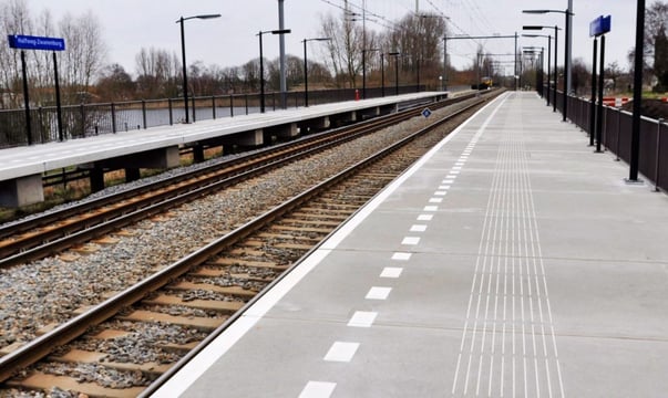Nieuwbouw zuidperron treinstation Halfweg-Zwanenburg